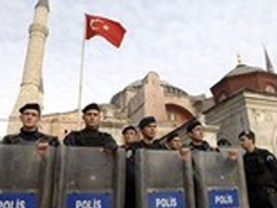 Τουρκία: Αστυνομική επιχείρηση- μαμούθ με συλλήψεις Κούρδων