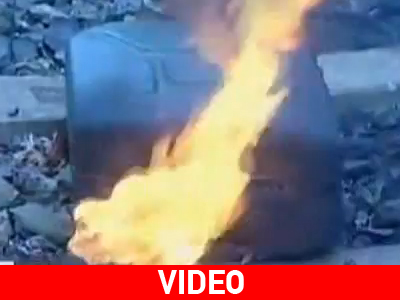 Γερμανία: Ένταση και φωτιές στις ράγες τρένου σε αντι- πυρηνική διαδήλωση Γερμανία: Ένταση και φωτιές στις ράγες τρένου σε αντι- πυρηνική διαδήλωση