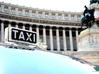 «Χειρόφρενο» στα ταξί της Ιταλίας
