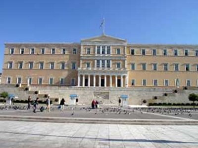 Καταρροϊκός πυρετός στη Βουλή