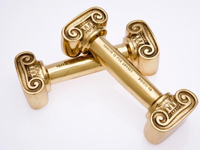 Mε τα όργανα στο χέρι οι βουλευτές