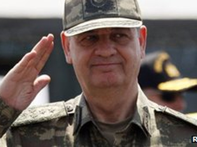 Παραμένει προφυλακιστέος ο πρώην επικεφαλής του τουρκικού στρατού