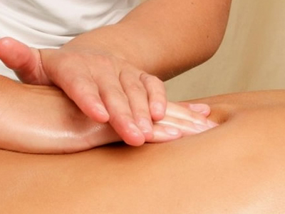 Κάνουν στον μασέρ μασάζ