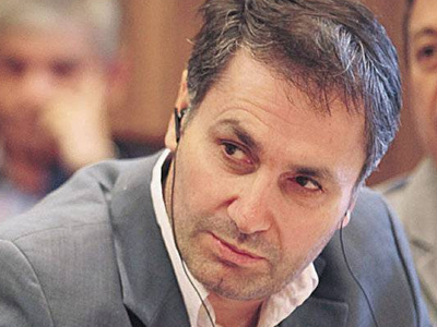 Θα’ θελα να ’μουν αλλού