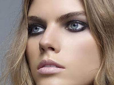 Πιο μυστηριώδης από ποτέ με smoky eyes