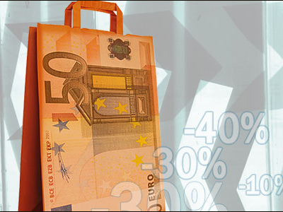 Λίγες ημέρες πριν από τη λήξη θερινών εκπτώσεων