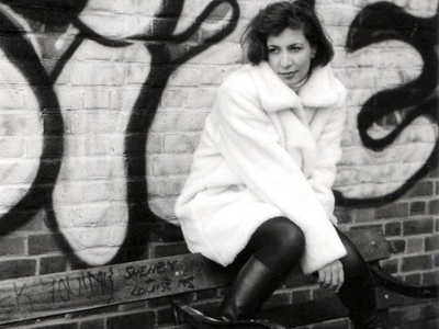 Η σκηνοθέτης Αναστασία Ρεβή στην εκπομπή «Μεταξύ μας»