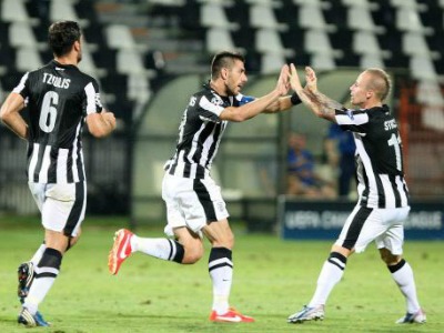 Ήρθε η ώρα να δείξει τη δύναμη της (άδειας) έδρας του!