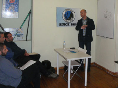 Πετυχημένο θεωρητικό σεμινάριο για καταδύσεις Πετυχημένο θεωρητικό σεμινάριο για καταδύσεις