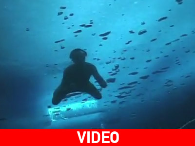 Κολύμπησε κάτω από πάγο για 57,5 μέτρα Κολύμπησε κάτω από πάγο για 57,5 μέτρα