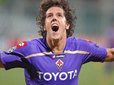 Δεν φεύγει από τη Φιορεντίνα ο Γιόβετιτς