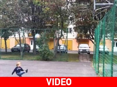 Μπόμπιρας έβαλε καλάθι με τα…  πόδια