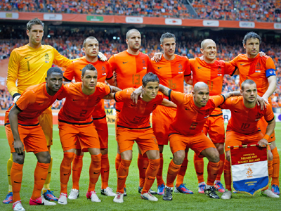 «Κοσμοσυρροή» στην προπόνηση της Ολλανδίας