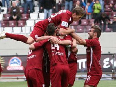 Football League: Επέστρεψαν στις νίκες Λάρισα και Πλατανιάς