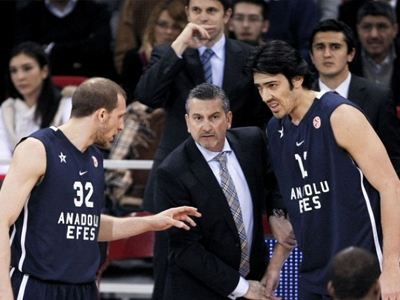 Πρώτη νίκη για τον Ζούρο με την Εφές