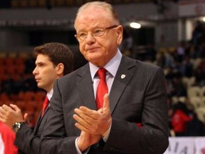 Ίβκοβιτς: «Με τη βοήθεια του κόσμου για τη νίκη»