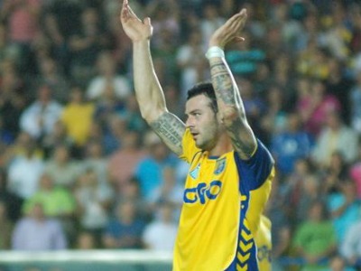 «Κυνηγάει» και Σίσιτς!