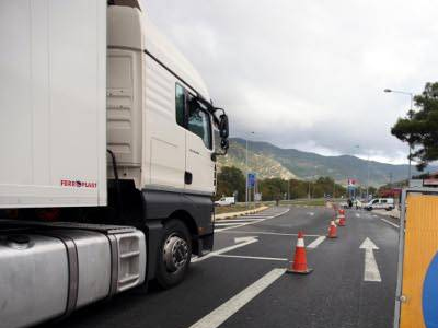 Εργασίες συντήρησης στο Δήμο Πειραιά Εργασίες συντήρησης στο Δήμο Πειραιά