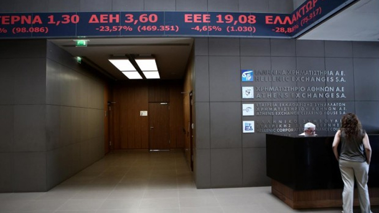 Κάτω από τις 650 μονάδες το Χρηματιστήριο Αθηνών