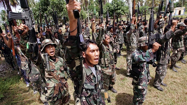 Φιλιππίνες: Ένοπλοι απήγαγαν τρεις ξένους τουρίστες από θέρετρο