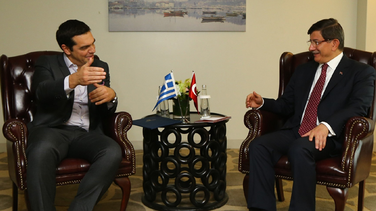 Τσίπρας σε Νταβούτογλου: «Πρώτα λύση του Κυπριακού και μετά επίσκεψη» Τσίπρας σε Νταβούτογλου: «Πρώτα λύση του Κυπριακού και μετά επίσκεψη»