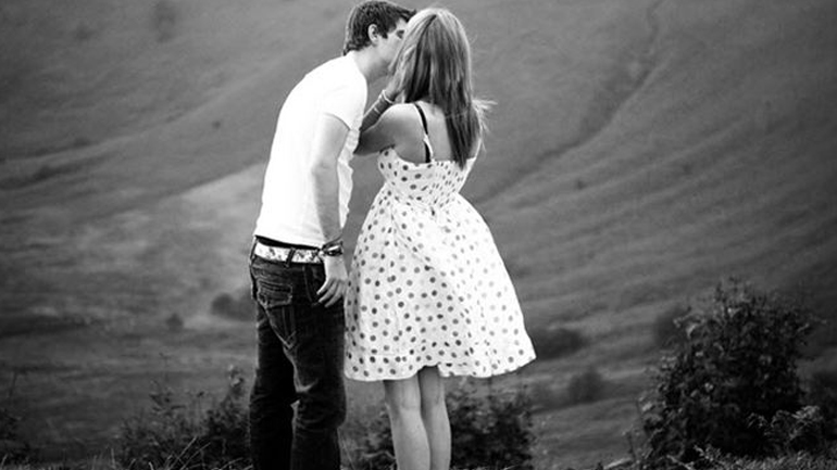 Μικρά και μεγάλα μυστικά για να τον γοητεύσετε και να τον κρατήσετε κοντά σας!