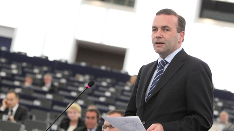 Βέμπερ: Η Frontex να αναλάβει την προστασία των εξωτερικών συνόρων της ΕΕ Βέμπερ: Η Frontex να αναλάβει την προστασία των εξωτερικών συνόρων της ΕΕ