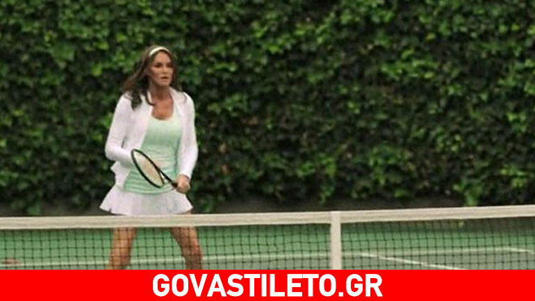 Caitlyn Jenner: Δείτε την να παίζει τένις με μικροσκοπική φούστα Caitlyn Jenner: Δείτε την να παίζει τένις με μικροσκοπική φούστα