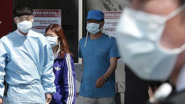 Τρία νέα κρούσματα MERS ανακοίνωσε η Νότια Κορέα Τρία νέα κρούσματα MERS ανακοίνωσε η Νότια Κορέα