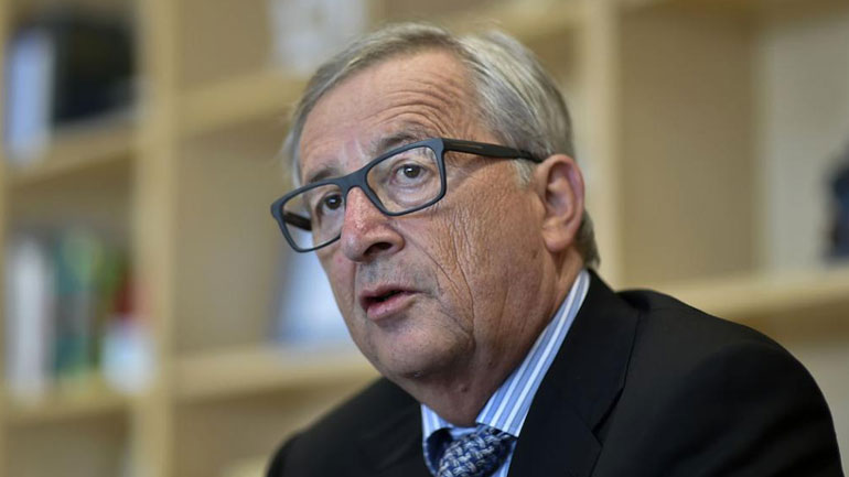 Κριτική Γιούνκερ για το μεταναστευτικό πριν τη συνάντηση Μέρκελ – Ολάντ