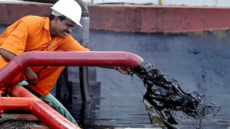 Διεθνής Οργανισμός Ενέργειας: Μειώθηκε η παγκόσμια παραγωγή πετρελαίου τον Μάιο Διεθνής Οργανισμός Ενέργειας: Μειώθηκε η παγκόσμια παραγωγή πετρελαίου τον Μάιο