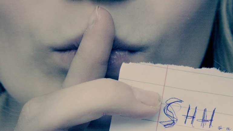 Ψυχολογικό κόλπο: Πώς να μαθαίνετε τα μυστικά των άλλων Ψυχολογικό κόλπο: Πώς να μαθαίνετε τα μυστικά των άλλων