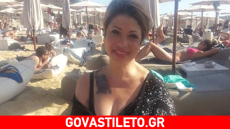 Τζούλι Μασίνο: Ακομπλεξάριστη με το σώμα της ποζάρει με μαγιό στη Μύκονο