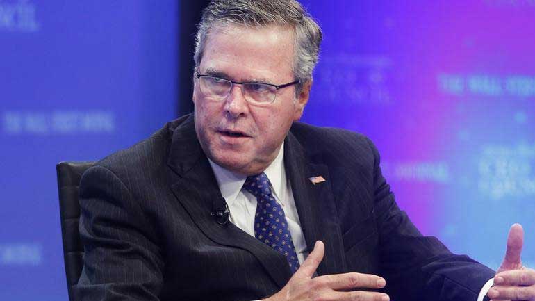 Ο Τζεμπ Μπους ανακοινώνει την υποψηφιότητά του σε γλίστρημα της γλώσσας…