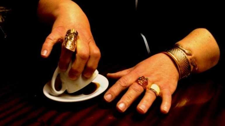 Του «είπαν» τη μοίρα του με αμοιβή… 5.400 ευρώ Του «είπαν» τη μοίρα του με αμοιβή… 5.400 ευρώ