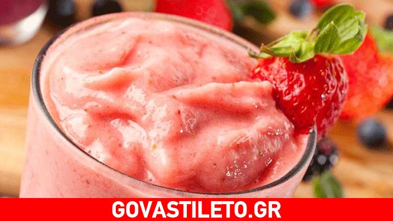 Δροσερό και νόστιμο smoothie με υπερτροφές Δροσερό και νόστιμο smoothie με υπερτροφές