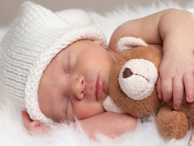 Κάντε το νεογέννητο μωράκι σας ευτυχισμένο