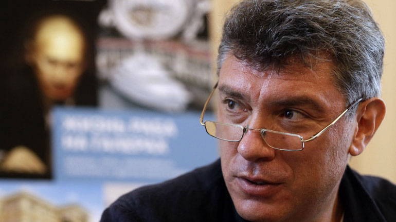 Μία ομολογία και πέντε συλλήψεις για τη δολοφονία Νεμτσόφ