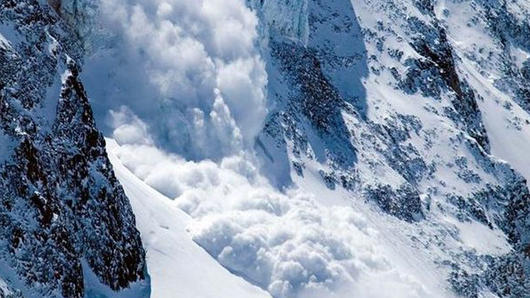 Βουλγαρία: Νεκροί τρεις σκιέρ από πτώση χιονοστιβάδας Βουλγαρία: Νεκροί τρεις σκιέρ από πτώση χιονοστιβάδας