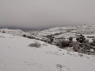 Χωρίς ρεύμα για δεύτερο 24ωρο η Τήνος Χωρίς ρεύμα για δεύτερο 24ωρο η Τήνος