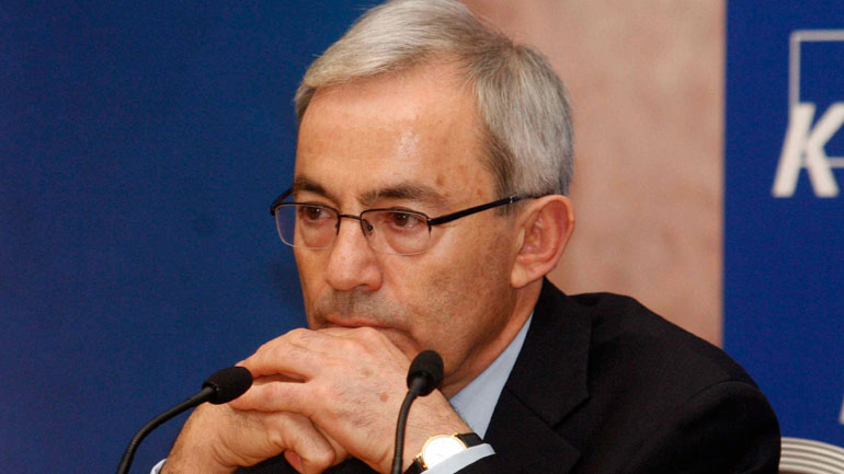 Πισσαρίδης: «Δεν θα αντέξει το δίδυμο Μέρκελ – Σόιμπλε» Πισσαρίδης: «Δεν θα αντέξει το δίδυμο Μέρκελ – Σόιμπλε»