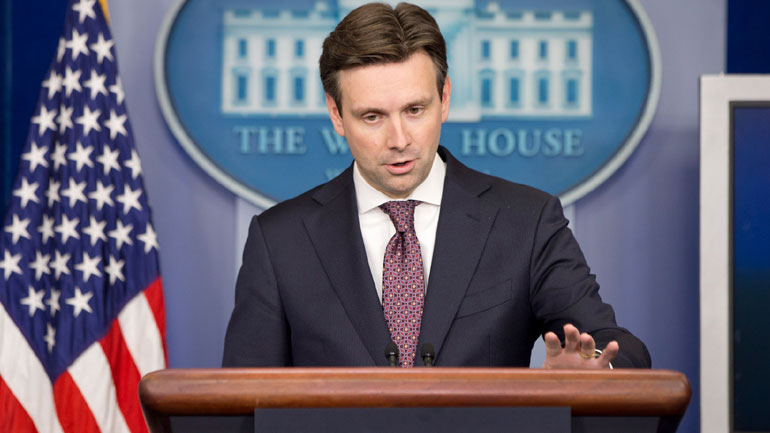 Λευκός Οίκος: Παρακολουθούμε την κατάσταση σε Ελλάδα και Ευρωζώνη