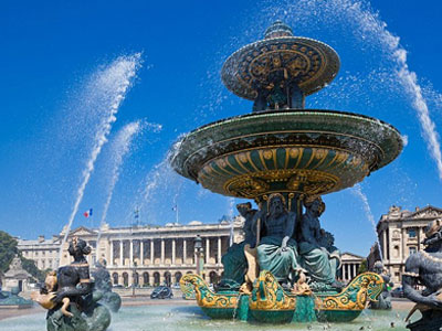 Γαλλία: Νέες πτήσεις ρομποτικών σκαφών επάνω από το Παρίσι