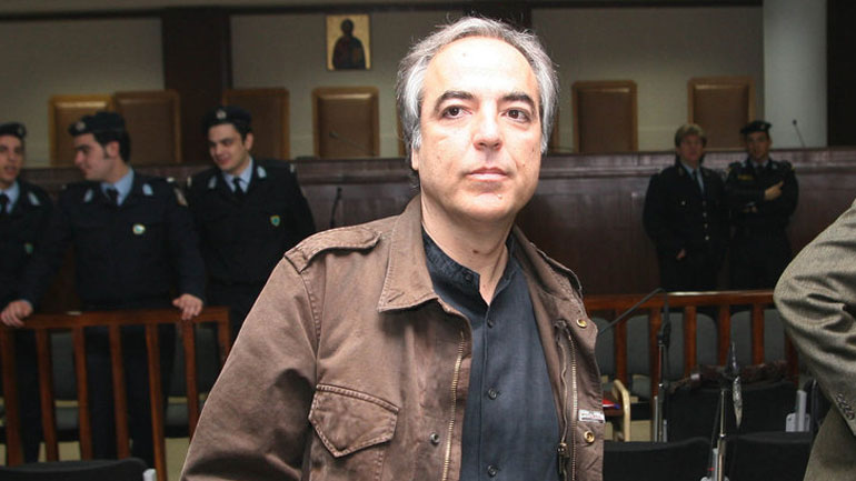 Διακόπτει την απεργία πείνας ο Κουφοντίνας Διακόπτει την απεργία πείνας ο Κουφοντίνας