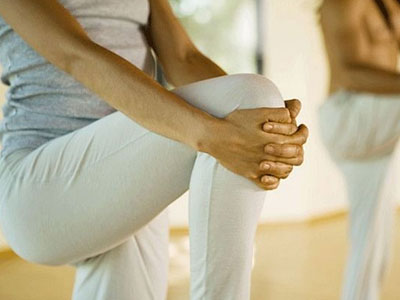 Δεν στέκεστε σε ένα πόδι; Δείτε αμέσως ένα γιατρό Δεν στέκεστε σε ένα πόδι; Δείτε αμέσως ένα γιατρό