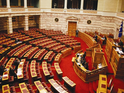 Υπερψηφίστηκε η τροπολογία για την επέκταση της Cosco Υπερψηφίστηκε η τροπολογία για την επέκταση της Cosco