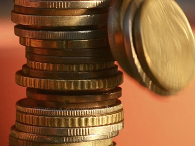 Πτωτικά κινείται το ευρώ έναντι του δολαρίου Πτωτικά κινείται το ευρώ έναντι του δολαρίου