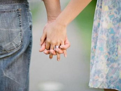 Πώς μπορούν οι γονείς να επηρεάσουν τις μελλοντικές σχέσεις;