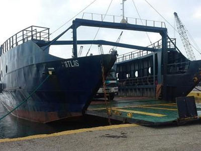 Στη φυλακή ο πλοίαρχος για τα λαθραία τσιγάρα σε πλοίο στην Πάχη Μεγάρων Στη φυλακή ο πλοίαρχος για τα λαθραία τσιγάρα σε πλοίο στην Πάχη Μεγάρων