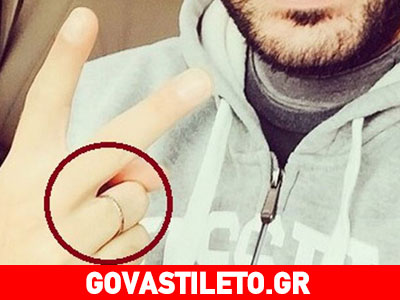 Βέρα στο δεξί για γνωστό τραγουδιστή! Βέρα στο δεξί για γνωστό τραγουδιστή!